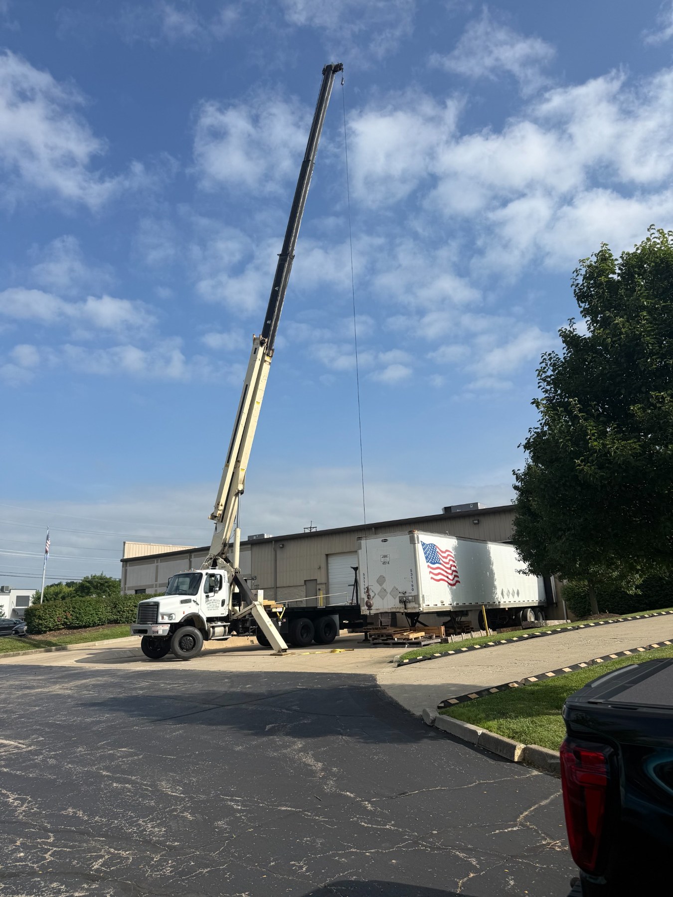 Miami Valley Crane Rental truck set up at a commercial job